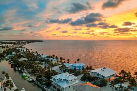 View/Area - 133 Sunset Dr, Islamorada, FL 33036 photo 8 of 17