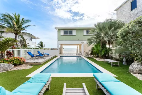 Exterior - 133 Sunset Dr, Islamorada, FL 33036 photo 5 of 22