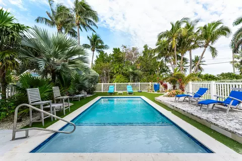 Exterior - 133 Sunset Dr, Islamorada, FL 33036 photo 7 of 22