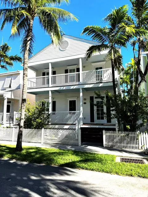 212 Golf Club Dr, Key West, FL 33040