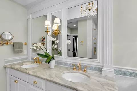 Bath - 3615 Eagle Ave, Key West, FL 33040 photo 4 of 8