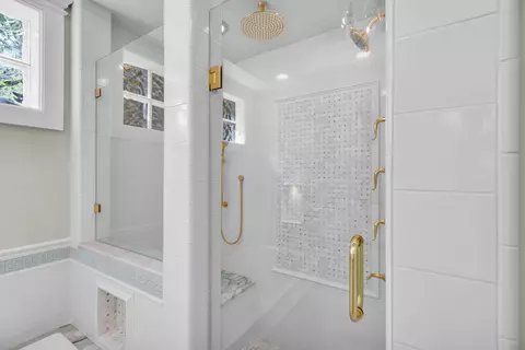 Bath - 3615 Eagle Ave, Key West, FL 33040 photo 2 of 8