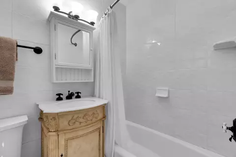 Bath - 3615 Eagle Ave, Key West, FL 33040 photo 7 of 8