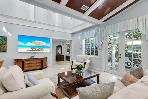 Living - 3615 Eagle Ave, Key West, FL 33040 photo 2 of 5