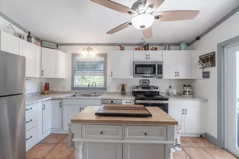 29154 Cedar Dr, Big Pine Key, FL 33043 photo 9
