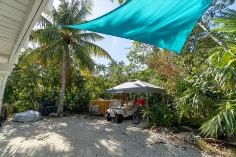 29154 Cedar Dr, Big Pine Key, FL 33043 photo 4