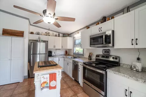 29154 Cedar Dr, Big Pine Key, FL 33043 photo 10