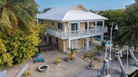 128 Le Grand Ln, Cudjoe Key, FL 33042