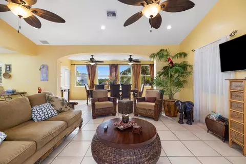 Living - 23 S Exuma Rd, Key Largo, FL 33037 photo 2 of 2