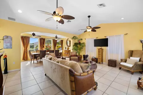 Living - 23 S Exuma Rd, Key Largo, FL 33037 photo 1 of 2