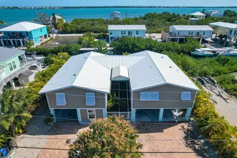 817 Grenada Ln, Little Torch Key, FL 33042