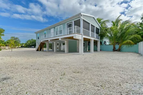 124 Yardarm Rd, Cudjoe Key, FL 33042