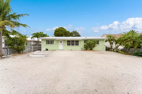 97 Marina Ave, Key Largo, FL 33037