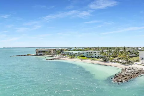 1101 W Ocean Dr #23, Key Colony Beach, FL 33051