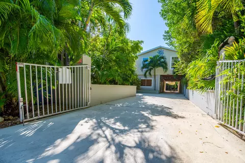 350 Cocoanut Ave, Marathon, FL 33050 photo 1