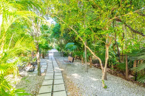 350 Cocoanut Ave, Marathon, FL 33050 photo 38