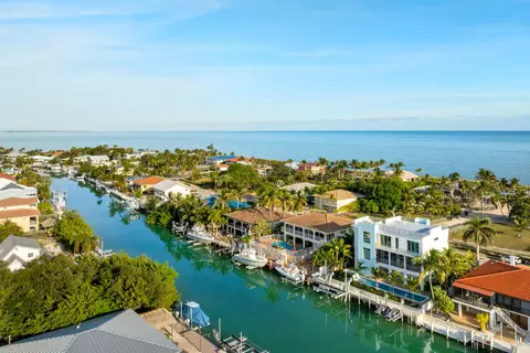 314 E Seaview Dr, Duck Key, FL 33050 photo 5