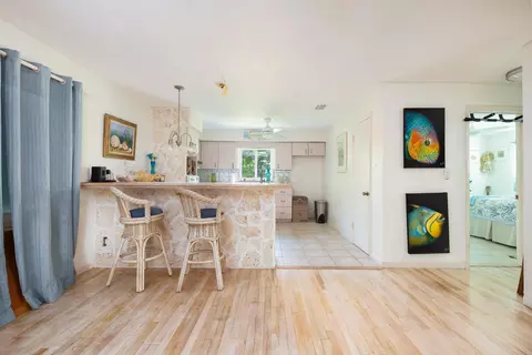 132 E Shore Dr, Key Largo, FL 33037 photo 8