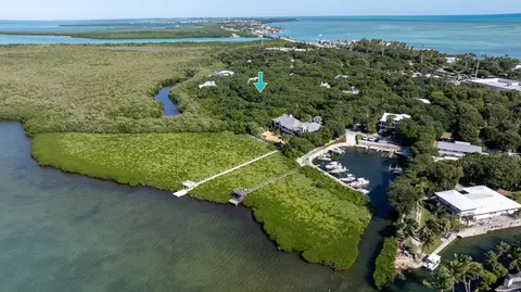 33 Flamingo Hammock Rd, Matecumbe Key Islamorada, FL 33036