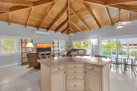1111 W Copa D Oro, Marathon, FL 33050 photo 13