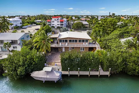 568 Sombrero Beach Rd, Marathon, FL 33050