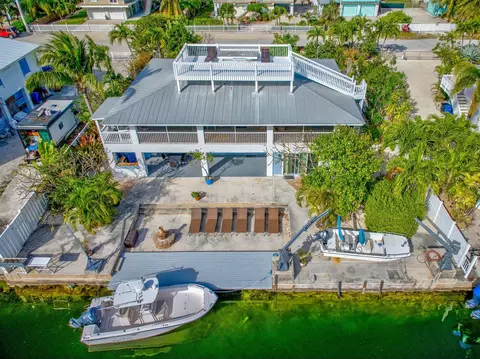 22946 Bluegill Ln, Cudjoe Key, FL 33042
