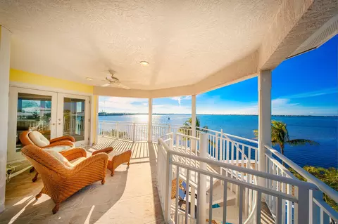 Exterior - 29433 Enterprise Ave, Big Pine Key, FL 33043 photo 11 of 45