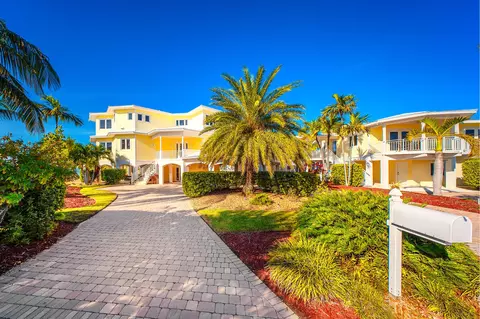 Exterior - 29433 Enterprise Ave, Big Pine Key, FL 33043 photo 5 of 45