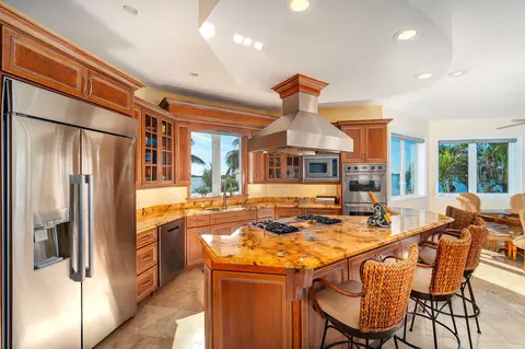 Kitchen - 29433 Enterprise Ave, Big Pine Key, FL 33043 photo 2 of 5