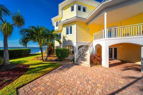 Exterior - 29433 Enterprise Ave, Big Pine Key, FL 33043 photo 27 of 45