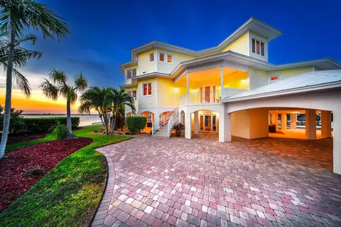 Exterior - 29433 Enterprise Ave, Big Pine Key, FL 33043 photo 39 of 45