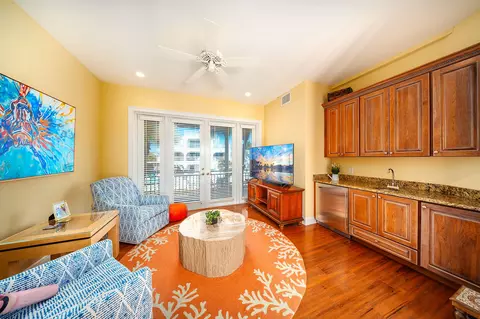 Living - 29433 Enterprise Ave, Big Pine Key, FL 33043 photo 4 of 7
