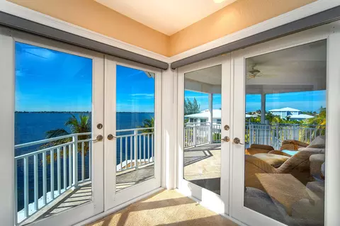 Entry Way - 29433 Enterprise Ave, Big Pine Key, FL 33043 photo 5 of 5