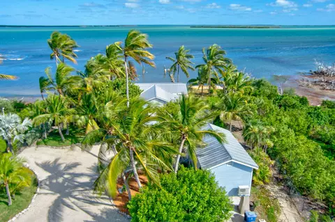 31670 Ave C, Big Pine Key, FL 33043