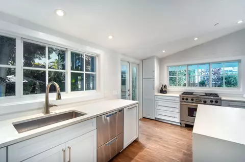 Kitchen - 1114 Packer St, Key West, FL 33040 photo 4 of 7