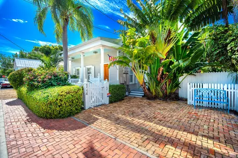 Exterior - 1114 Packer St, Key West, FL 33040 photo 1 of 31