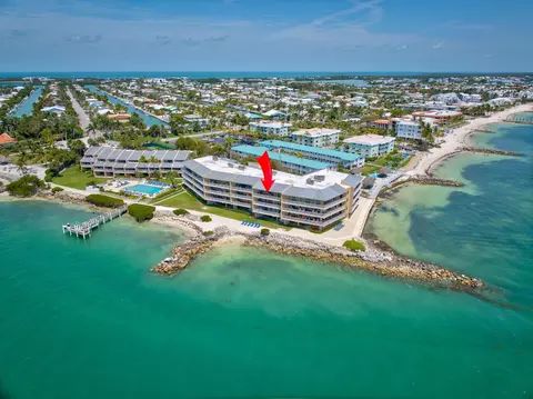 1133 W Ocean Dr #35, Key Colony Beach, FL 33051