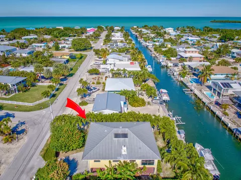 2000 Dolphin Dr, Marathon, FL 33050 photo 46