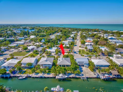 2000 Dolphin Dr, Marathon, FL 33050 photo 48