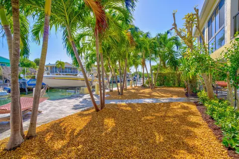 2000 Dolphin Dr, Marathon, FL 33050 photo 31