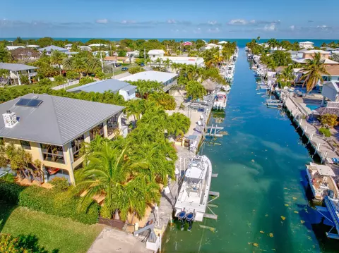 2000 Dolphin Dr, Marathon, FL 33050 photo 43
