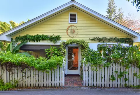 812 Carsten Ln, Key West, FL 33040