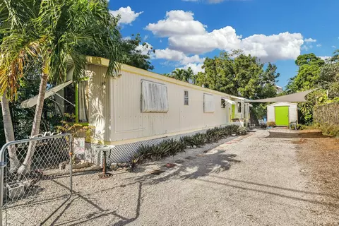 149 Buttonwood Ave, Key Largo, FL 33037