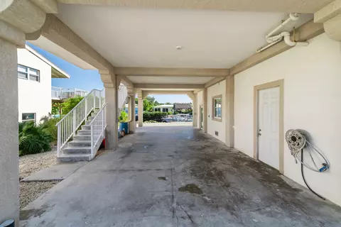 2944 Dolphin Dr, Marathon, FL 33050 photo 9