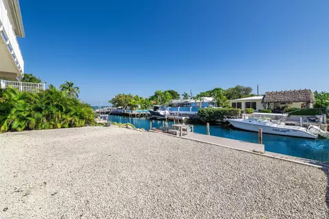 2944 Dolphin Dr, Marathon, FL 33050 photo 6