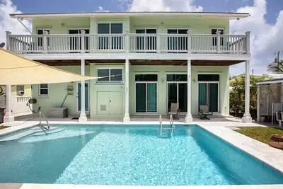 2934 Riviera Dr, Key West, FL 33040