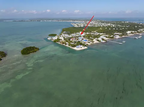 1342 Ocean Dr, Summerland Key, FL 33042