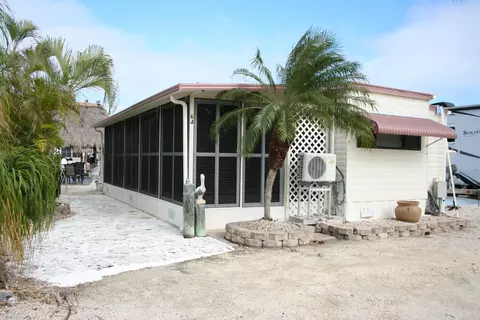 101551 Overseas Hwy #64, Key Largo, FL 33037