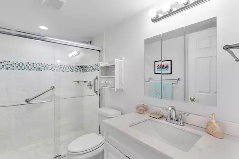 201 E Ocean Dr #106, Key Colony Beach, FL 33051 photo 11