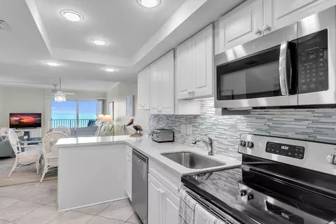 201 E Ocean Dr #106, Key Colony Beach, FL 33051 photo 8